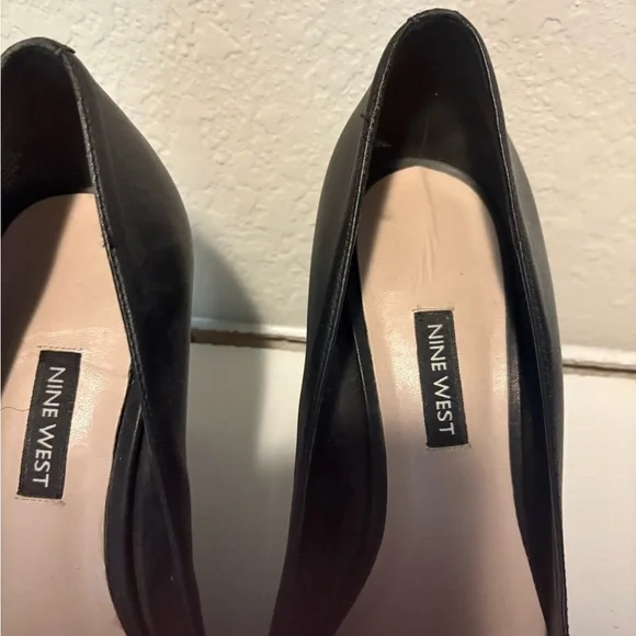Nine West Black Heels - Picture 2 of 4